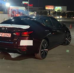 نیسان ئەلتیما